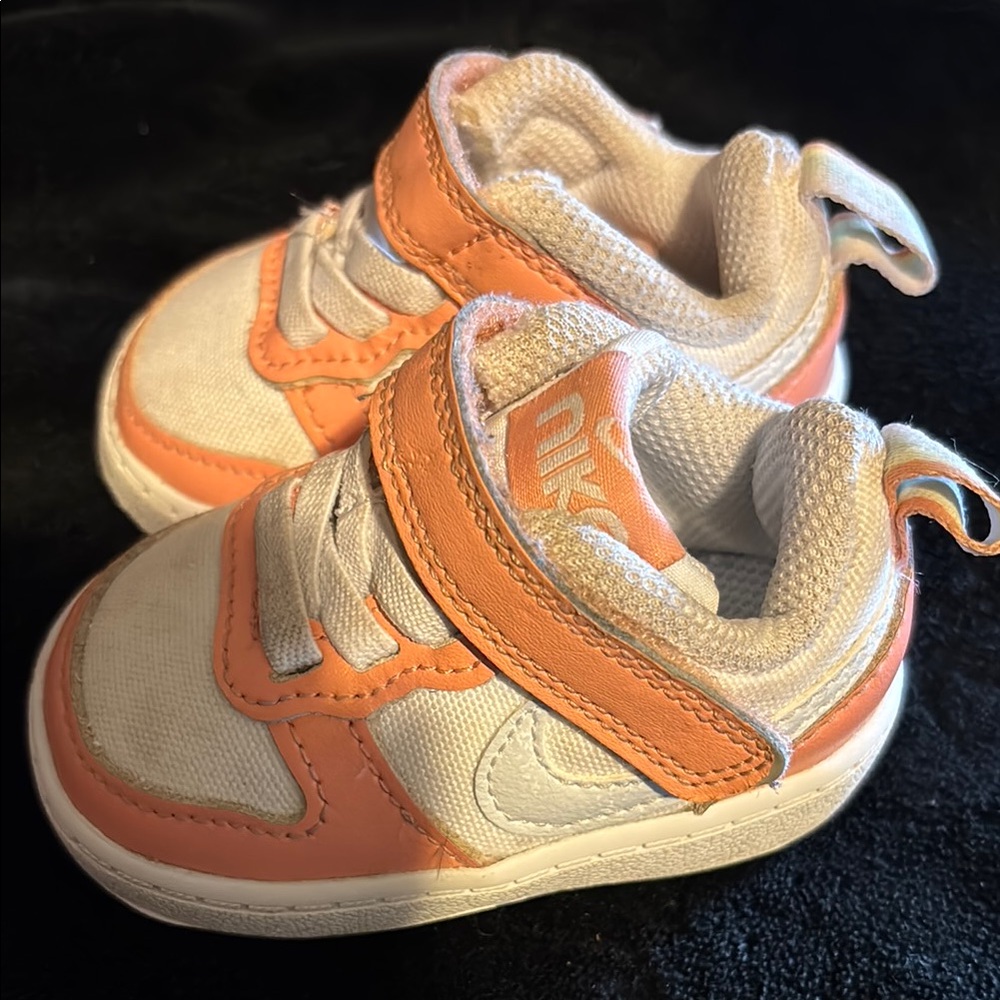 Nike Kids Sneakers - White and Orange